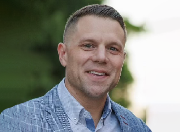 Stable Wealth financial advisor Alex Williams
