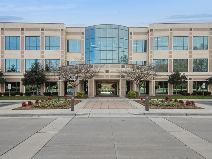 exterior  view of LPL Financial Linsco office building in Greensboro, North Carolina