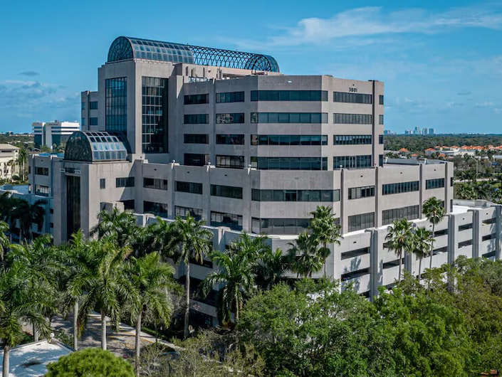 exterior arial view of LPL Financial Linsco office building in Palm Beach, Florida
