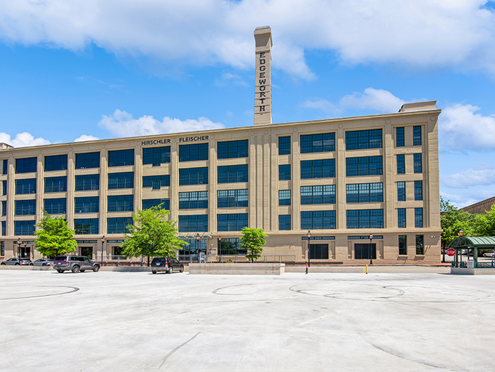 exterior view of LPL Financial Linsco office building in Richmond, Virginia area
