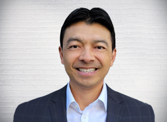financial advisor Eddie Chan head shot image