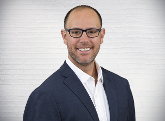 Financial advisor Alex Ramos image