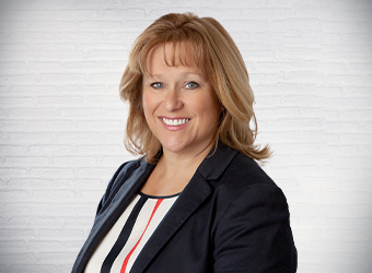 Financial advisor Lisa Tesar image