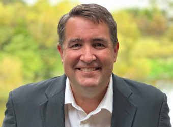  financial advisor blake mier headshot