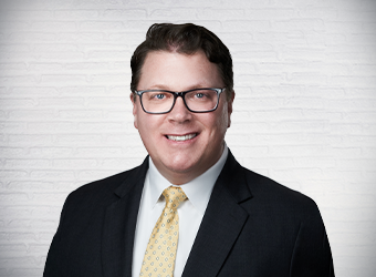 financial advisor brian olson headshot image