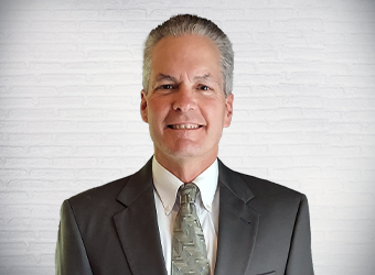 financial advisor robert doran headshot