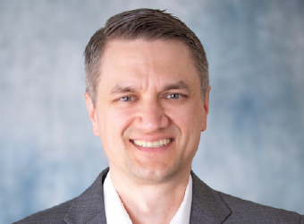 advisor kane vines headshot image