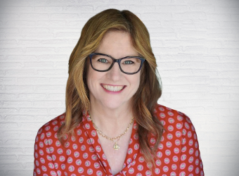  financial advisor laura evans headshot image