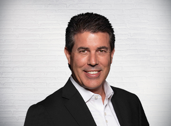 financial advisor Thom Maher headshot image