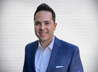 financial advisor nate carlon headshot image