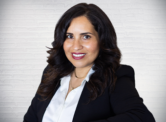 Financial advisor Marianela Silva image