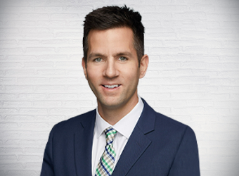 lpl chief financial strategist Adam Turnquist headshot image
