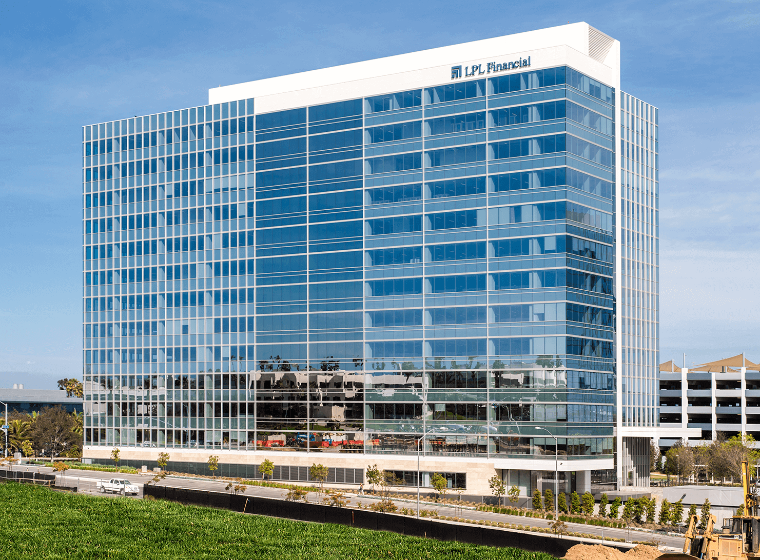 exterior LPL Financial San Diego corporate headquarters image