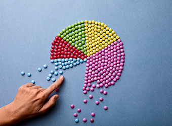 Pi Chart made of small colored balls image